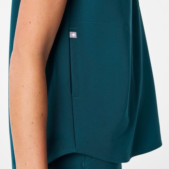 Figs Rafaela Oversized Scrub Top in Caribbean Blue, Size Large - Picture 4 of 12